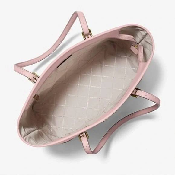 MICHAEL KORS
Jet Set Travel Lg Top Zip Shoulder Tote Saffiano Leather
Pwdr Blush - Picture 8 of 16